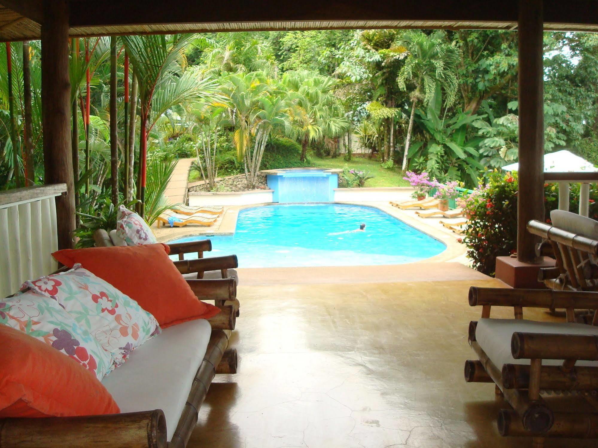 Hotel Villas Gaia Uvita Exterior photo